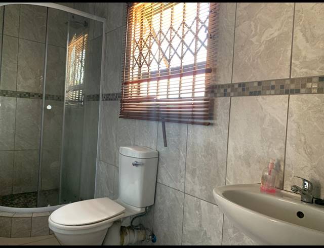 3 BEDROOM HOUSE FOR SALE IN MOHLAKENG